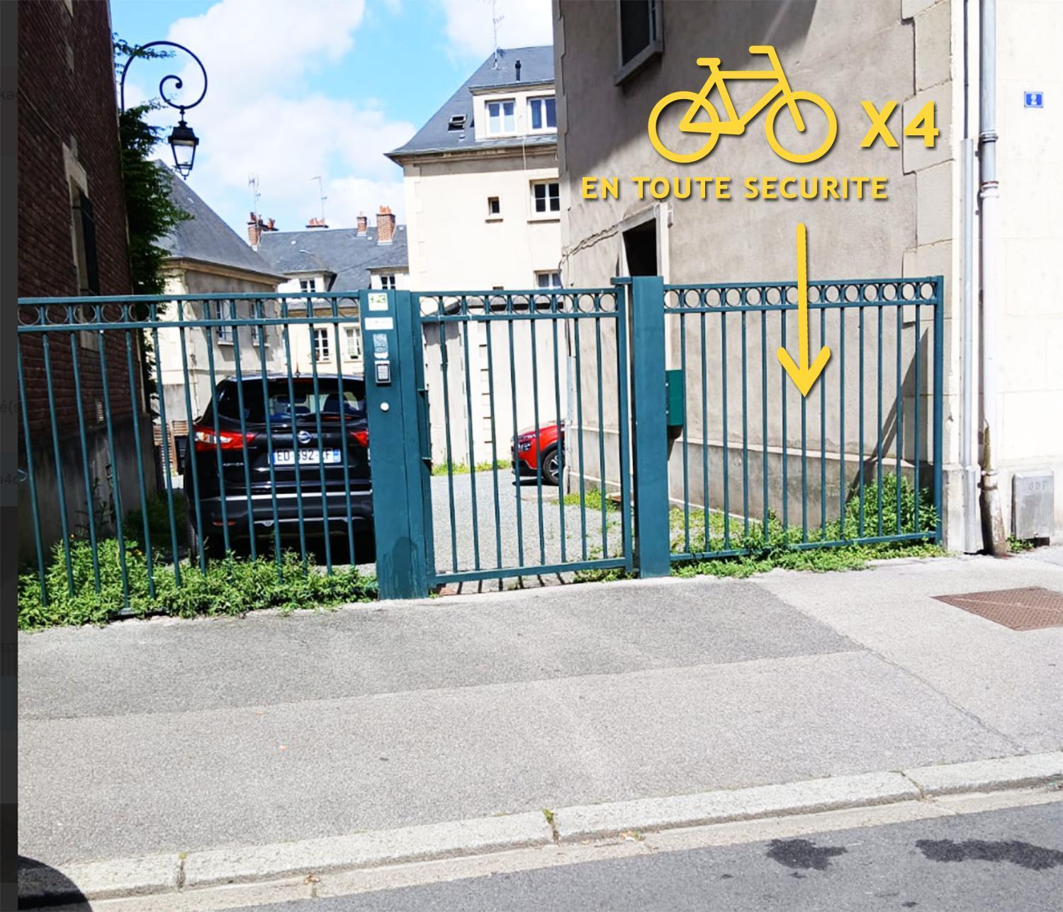 Апартаменти Le Cocon De La Tour -Vip-Compiegne-Hyper Centre Екстер'єр фото